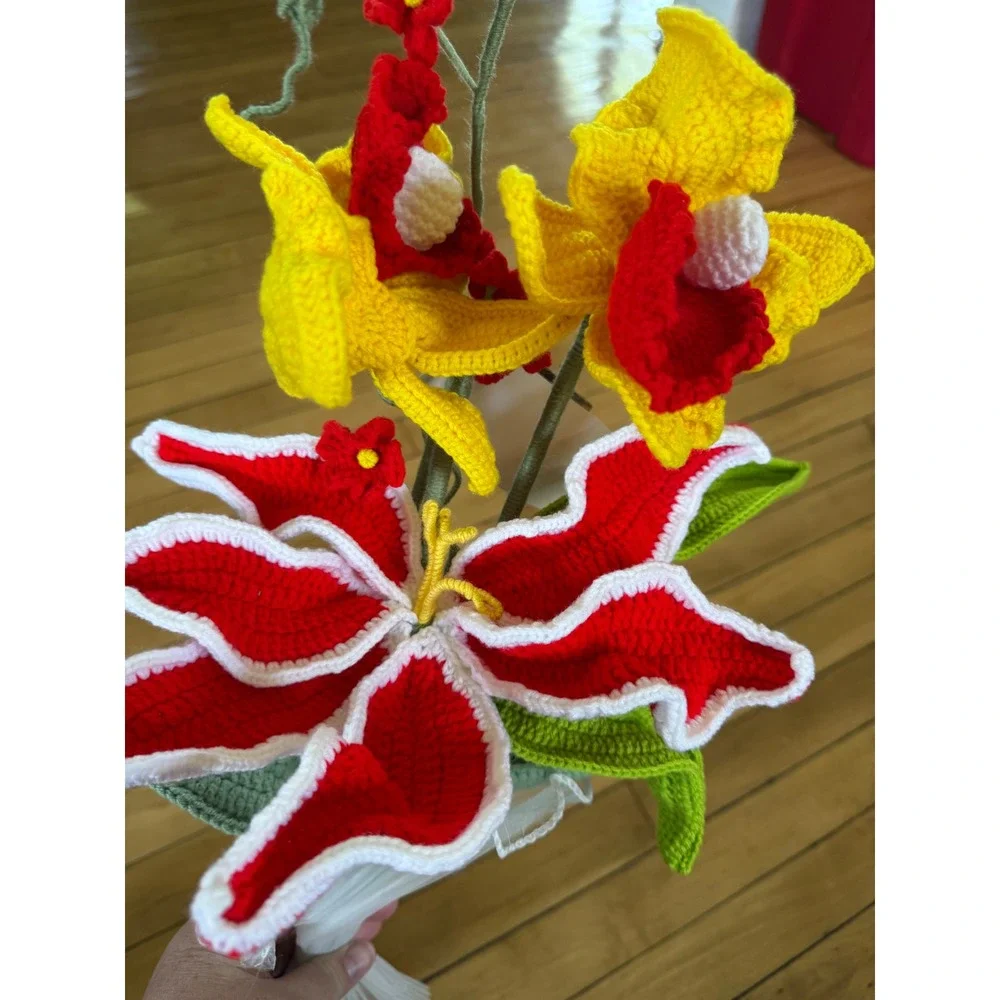 NWT Polmula handmade crochet bouquet red and yellow flowers wedding decor unique